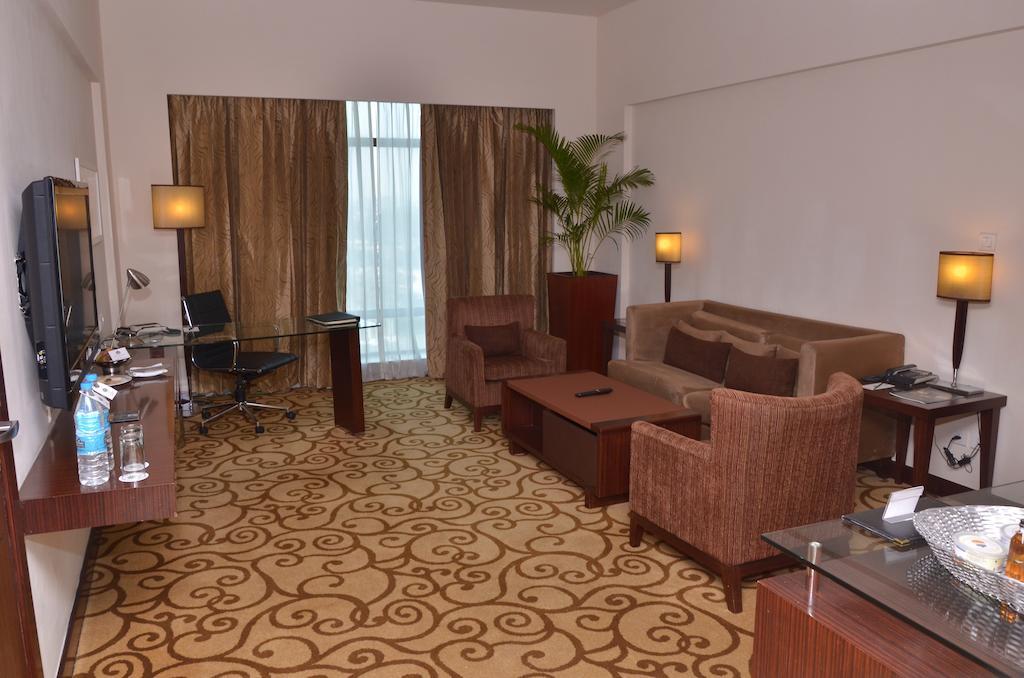 Country Inn & Suites By Radisson, Sahibabad Ghaziabad Esterno foto